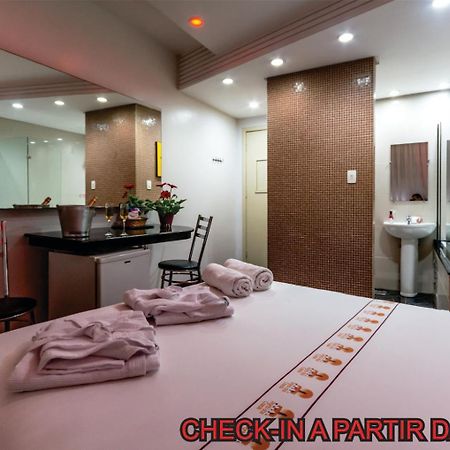 Motel Porto Dos Casais ปอร์โตอัลเลเกร ภายนอก รูปภาพ
