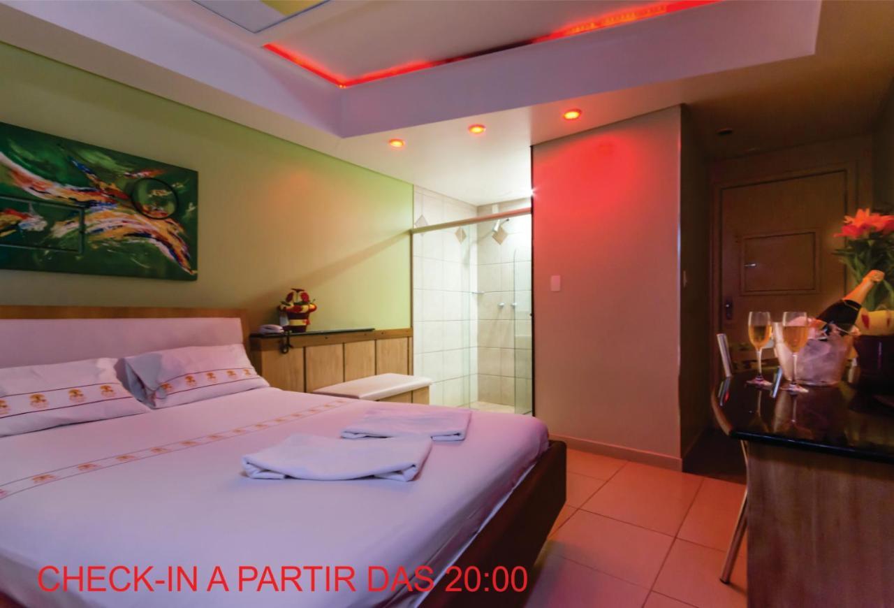 Motel Porto Dos Casais ปอร์โตอัลเลเกร ภายนอก รูปภาพ