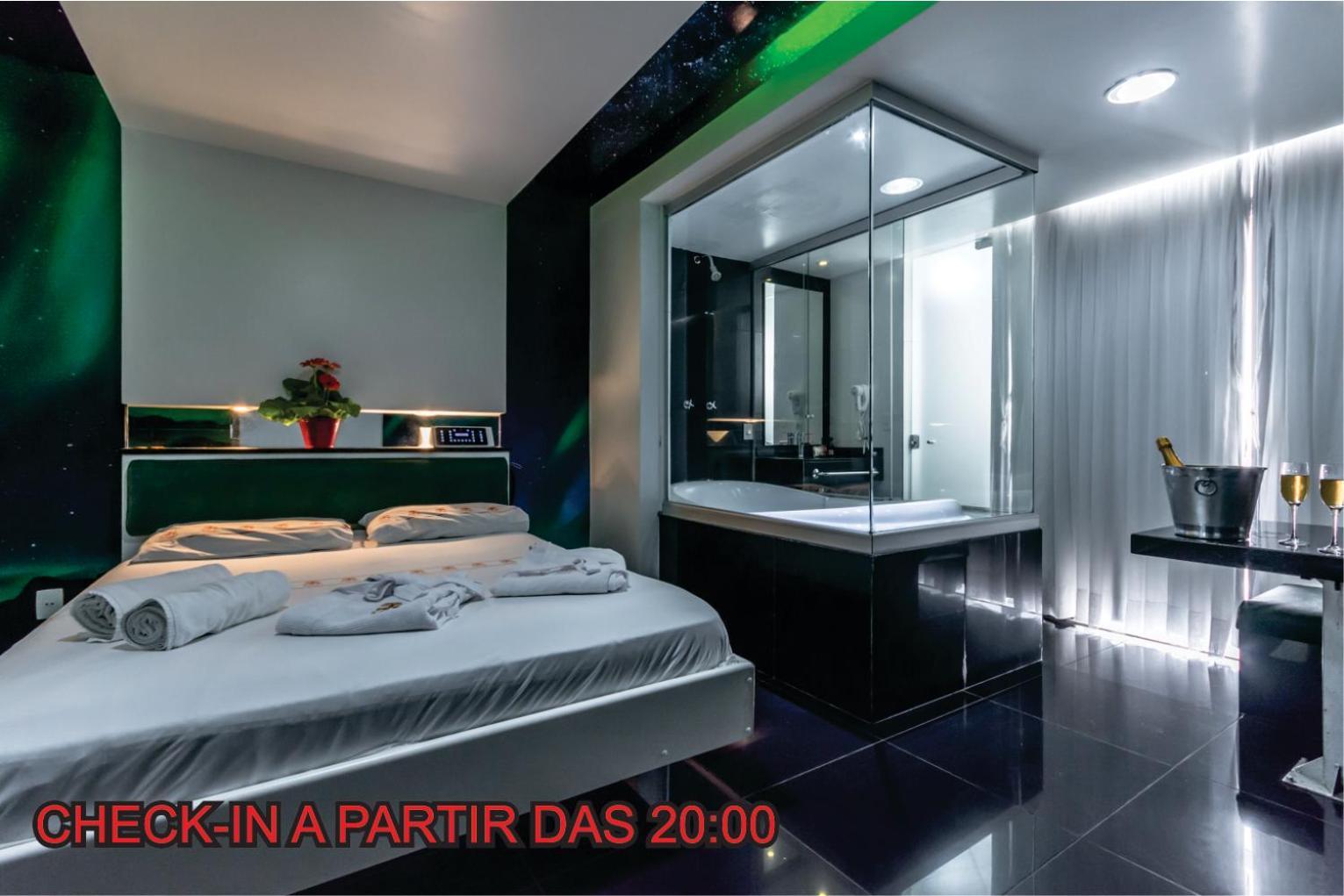 Motel Porto Dos Casais ปอร์โตอัลเลเกร ภายนอก รูปภาพ